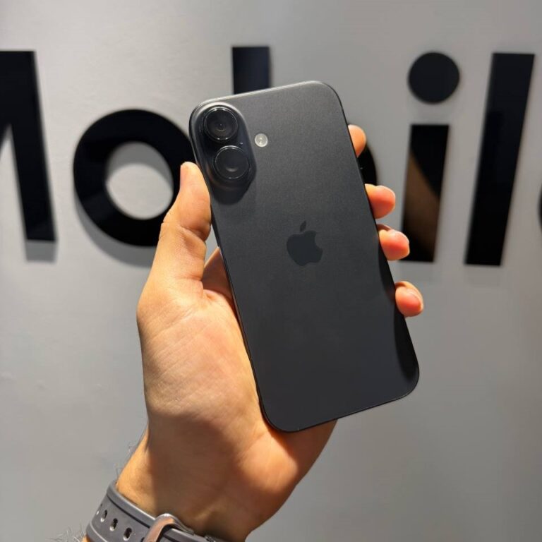 iphone 16 128 used black cha back