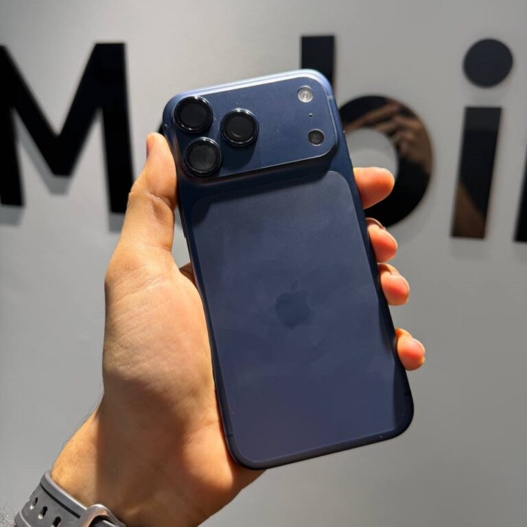 iphone 17 pro max used 256gb blue back
